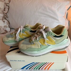 STAUD Women's Green and Yellow Sneakers